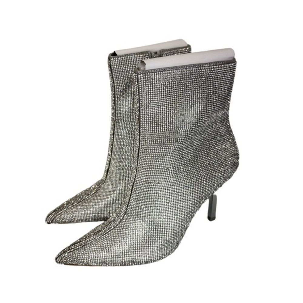 Steve Madden Womens Size 7.5 Silver Boots